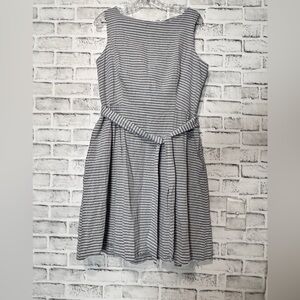 Anne Klein Gray and White Striped Dress tie pockets zip‎ up in back knee length